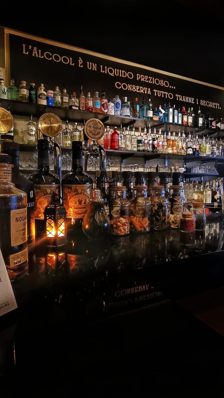 La bottigliera di Aroma de Roma